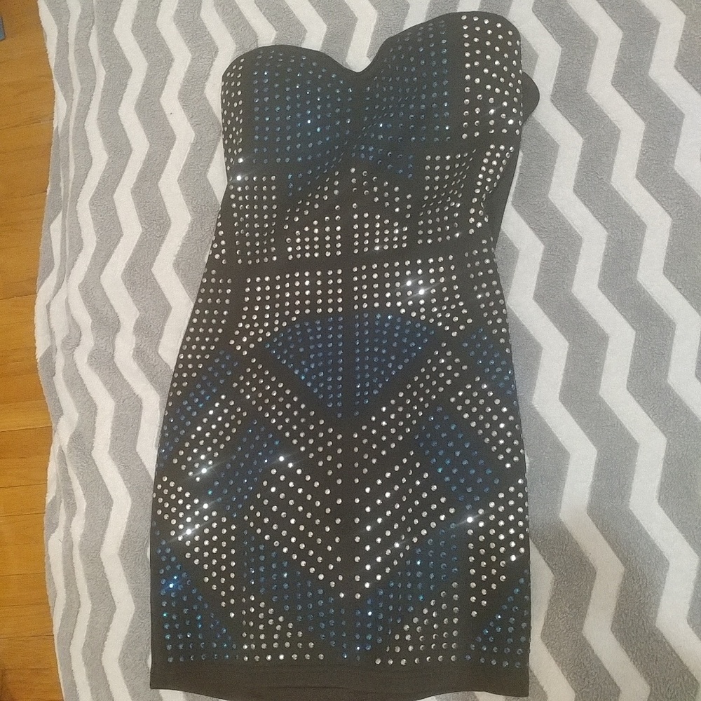 New 2Bebe  byBebe Size M sparkle Blue Black Dress